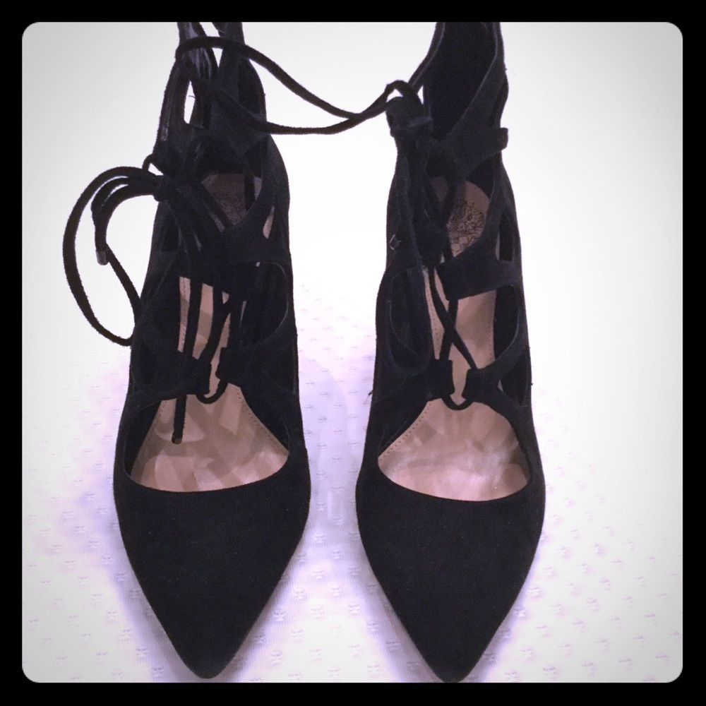 Vince Camuto pumps